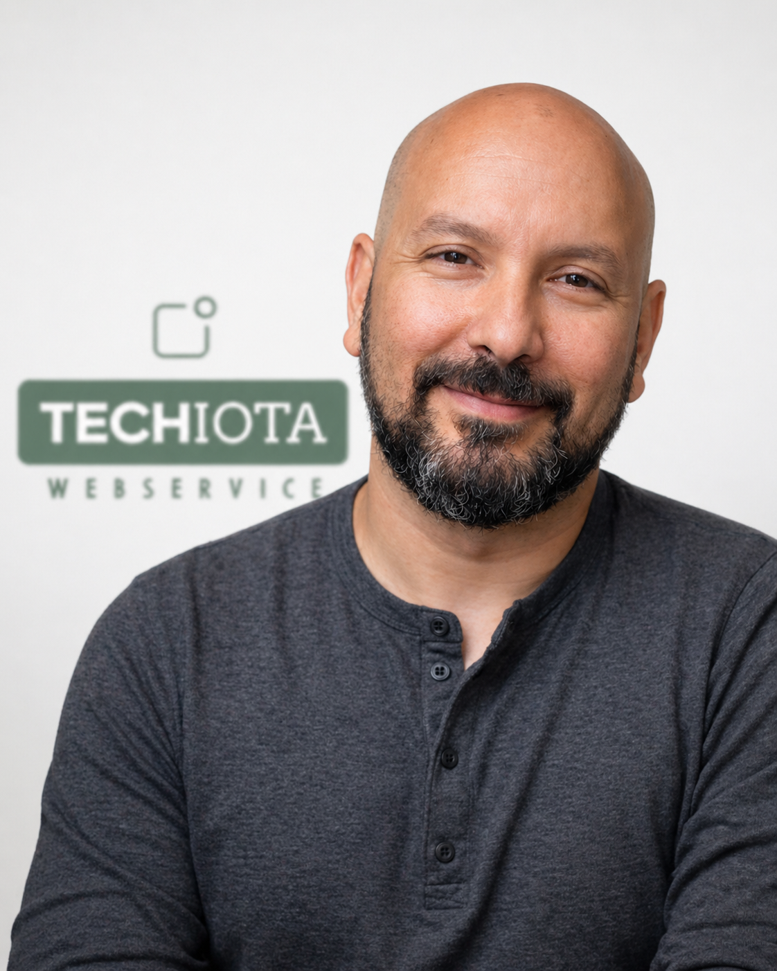 Mehdi Aroui, Gründer von Techiota, Porträt